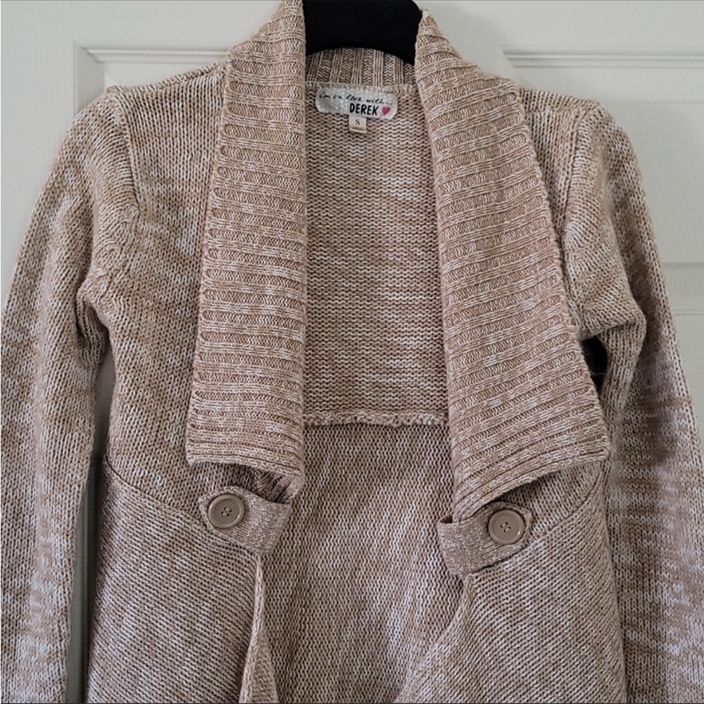 ❤️ 4 for $20 ❤️ Derek Heart | Long Beige Sweater